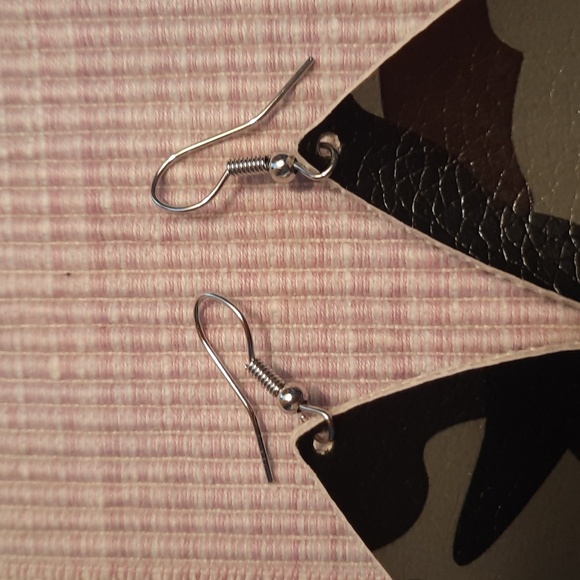 Trendy Black and Gray Teardrop Camo Earrings - Picture 2 of 3
